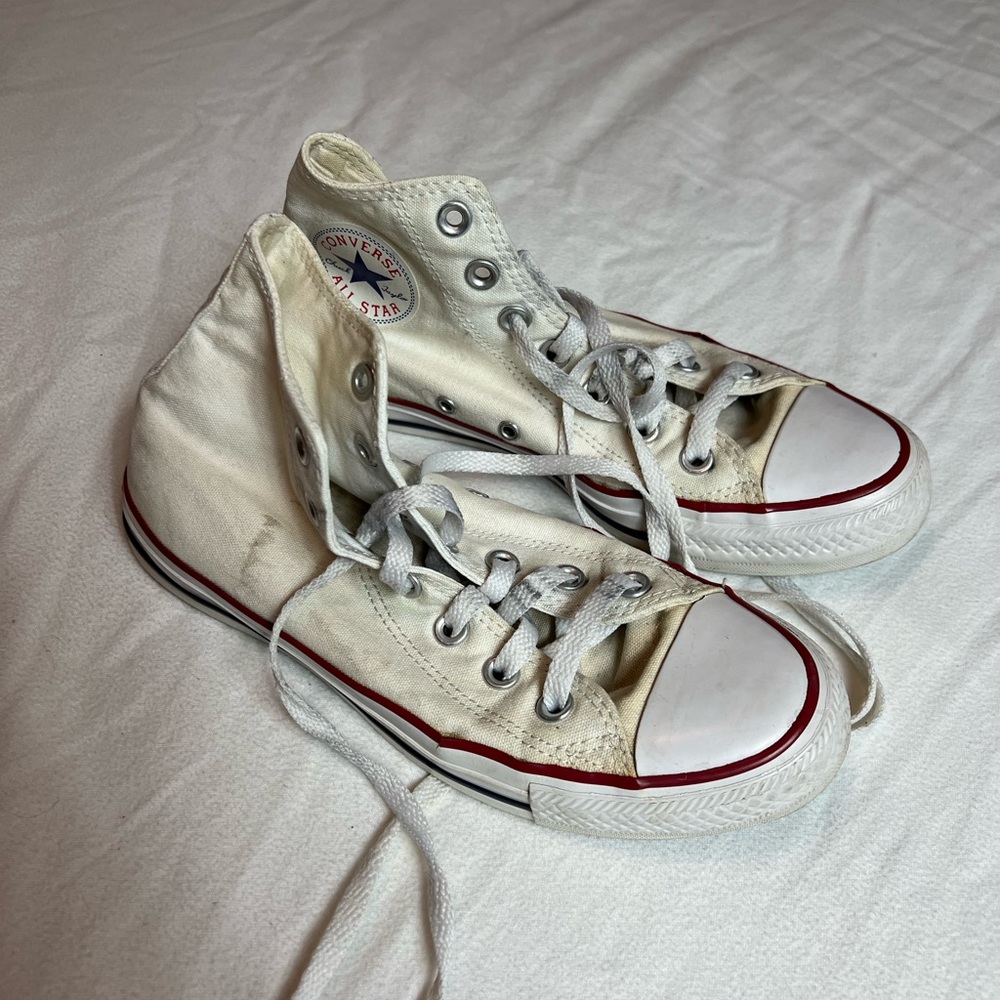 White Converse High Tops Women’s Size 7